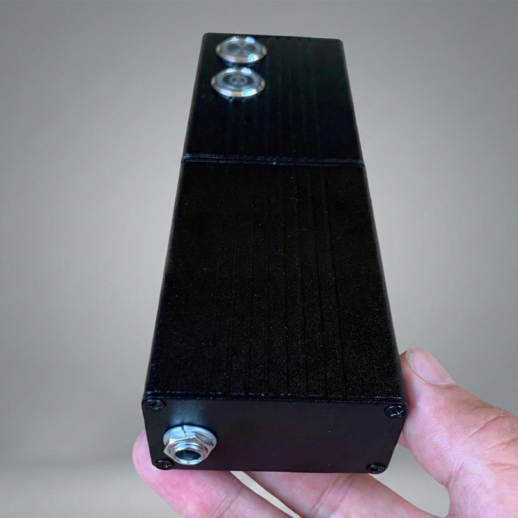 VEYRO™ - 40W Mini Portable Laser Pest Deterrent Pen